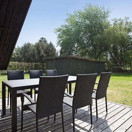5 Person In Feriehus Dannemare