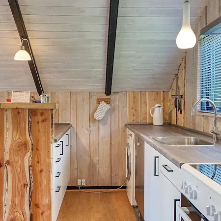 5 Person In Dannemare-by Traum Dannemare