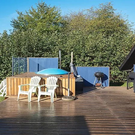 5 Person In Dannemare-by Traum * Dannemare